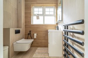 Photo 13- click for photo gallery